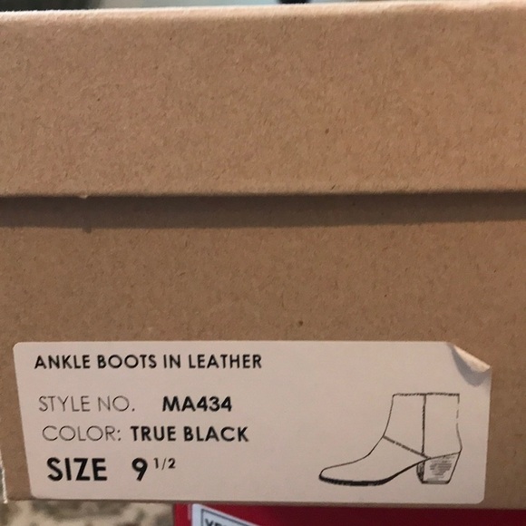 Madewell Genuine Leather Black Chunky Heel Ankle Booties - Picture 8 of 10